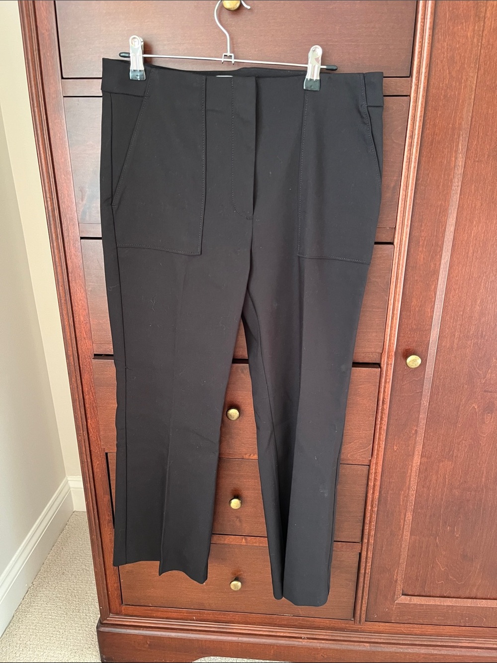 LOFT women’s Black ankle-length, high-waisted Trousers with Patch Pockets